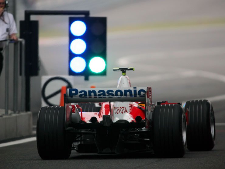Alonso nyert, a Renaulté a bajnoki cím is 5