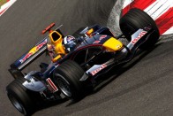 Alonso nyert, a Renaulté a bajnoki cím is 38