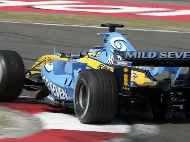 Alonso nyert, a Renaulté a bajnoki cím is 15