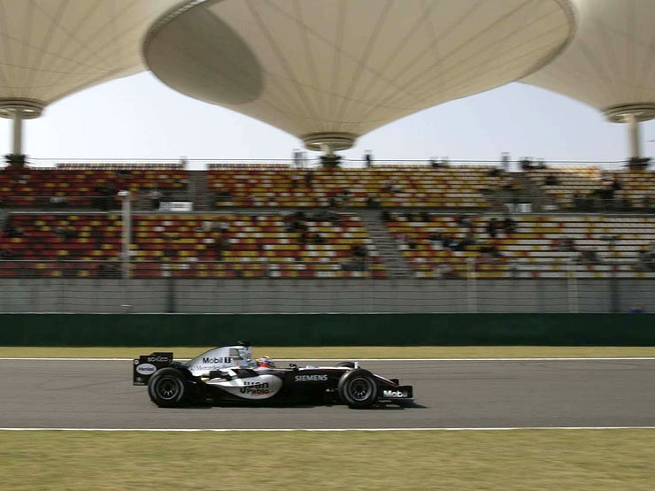 Alonso nyert, a Renaulté a bajnoki cím is 16