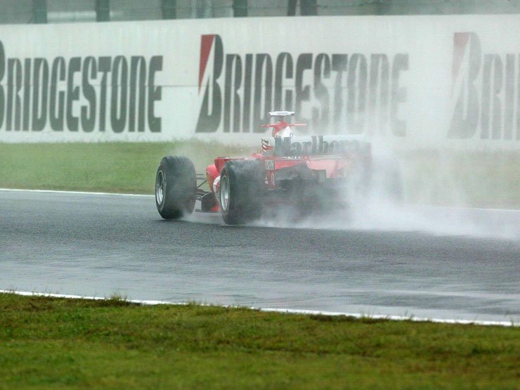 Esőben Schumacher volt a legjobb 5