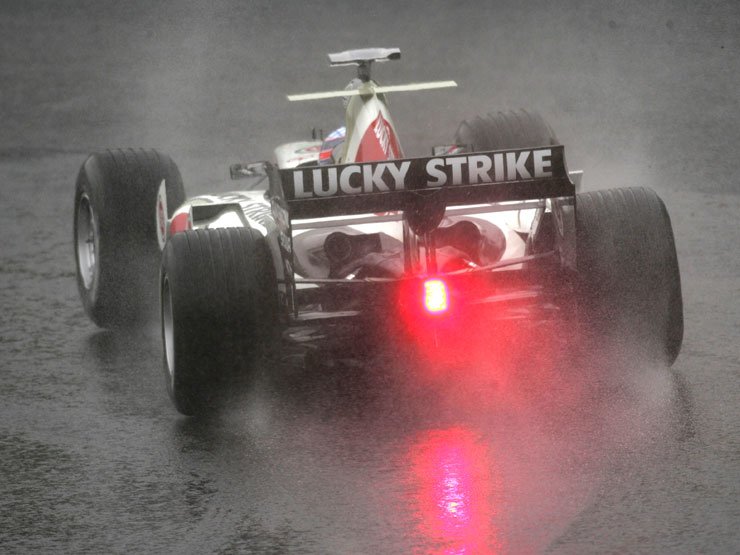 Esőben Schumacher volt a legjobb 38