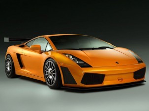 Pályán az újabb Lamborghini versenyautó