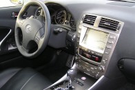 8,5 milliótól indul a Lexus IS 16 8,5 milliótól indul a Lexus IS 16