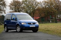 Vezettük: Volkswagen Caddy DSG váltóval 42