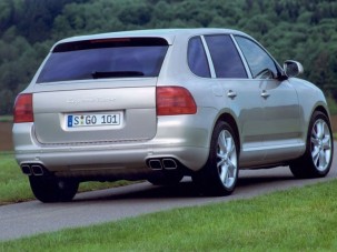 Nagyot buknak a benzinzabálók