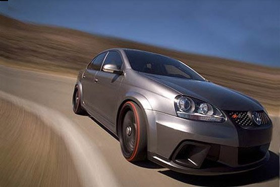 Brutális tuning Volkswagenek 6 Nagyteljesítményű Michelin abroncsokon száguld a duplaturbós VW