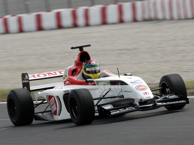 Suzuki is beszáll az F1-be