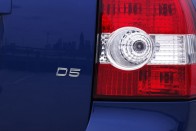 Erős dízellel bővít a Volvo 8 A V50 D5 eleinte csak automataváltóval lesz elérhető, 2006 nyarán jön a kéziváltós változat