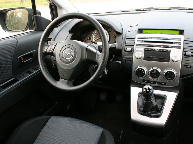 Teszt: Mazda5 1.8 18
