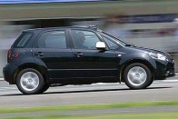 Jön a családi Suzuki 13 Valószínűleg kapható lesz egy terepjárósabb külsejű SX4 is