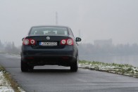 Teszt: Volkswagen Jetta 1.6 Comfortline 17