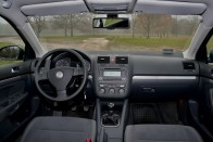 Teszt: Volkswagen Jetta 1.6 Comfortline 18