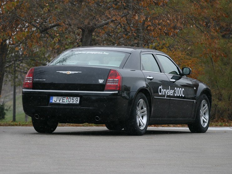 Teszt: Chrysler 300C 5.7 V8 HEMI 10