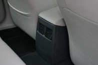 Teszt: Chrysler 300C 5.7 V8 HEMI 40