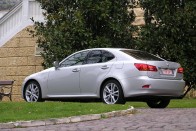 Vezettük: Lexus IS 250 és 220d 53