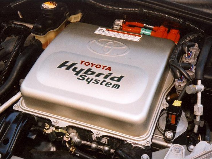 Olcsóbb hibrid Toyoták