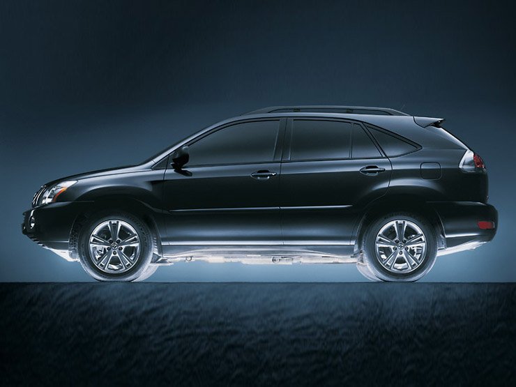 Amerikában igen népszerű a Lexus hibrid-hajtású szabadidőautója