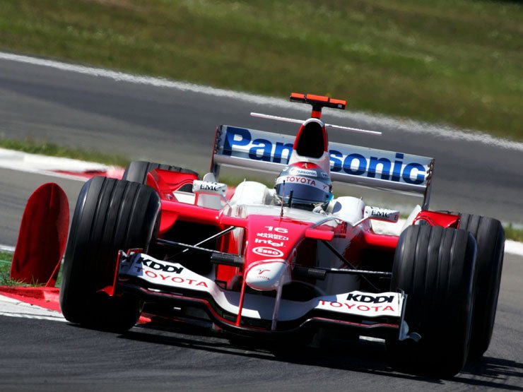Bridgestone-ra váltott a Toyota 5 A Wiilams és a Toyota csapatával két neves istálló csatlakozik 2006-ra a Bridgestone-hoz