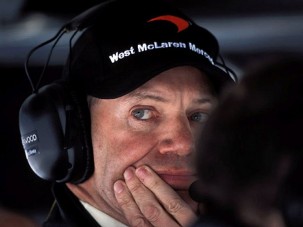 Newey a Red Bullhoz igazolt