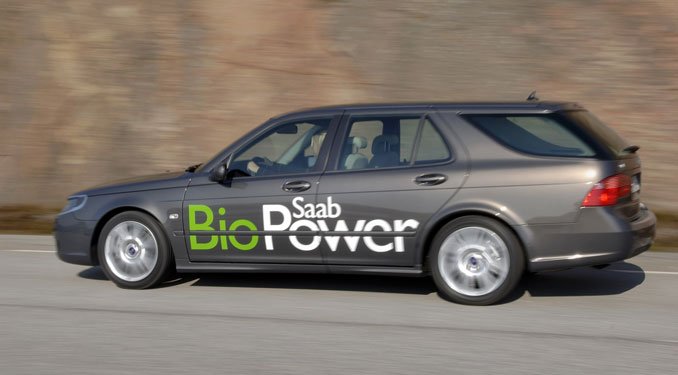 A Saab nem tiltja az alkoholt!