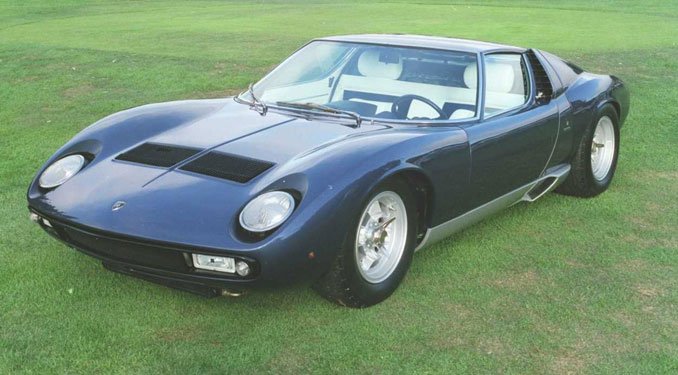 Az autó végsebessége várhatóan 350 km/óra körül lesz