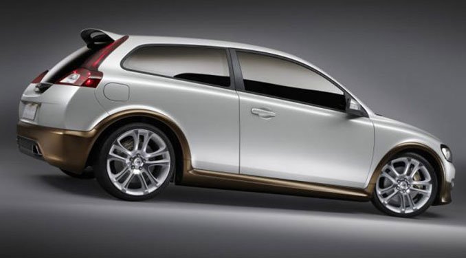 Belép a Golf-osztályba a Volvo