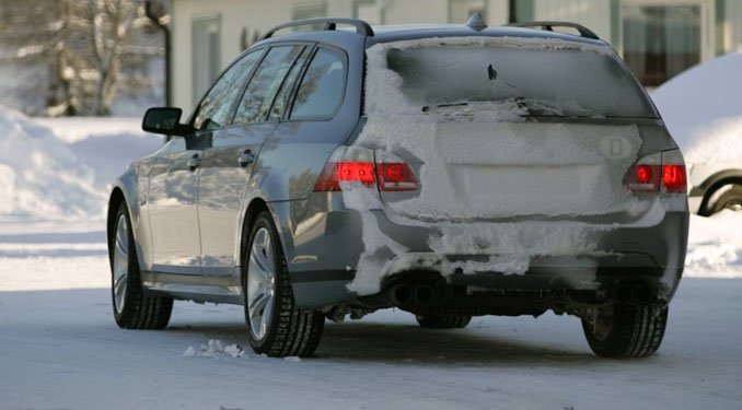 A kombi karosszéria nem veszélyezteti az élményt a BMW-nél