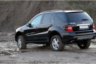 Teszt: Mercedes-Benz ML 500 29