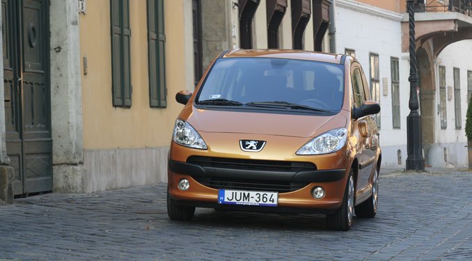 /Tesztautok/Peugeot/1007_14Hdi//IMG_5243.jpg