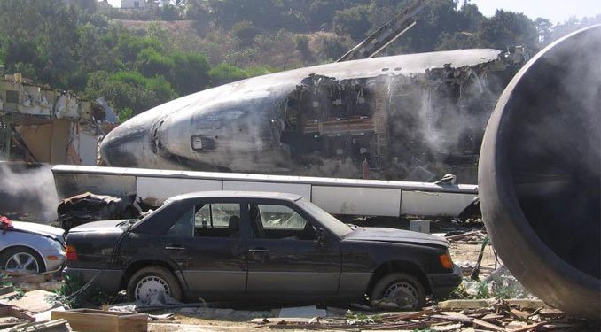 Autóval karambolozott egy Boeing 737-es