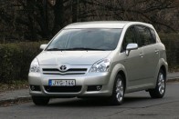 Teszt: Toyota Corolla Verso D-4D 47