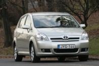 Teszt: Toyota Corolla Verso D-4D 50