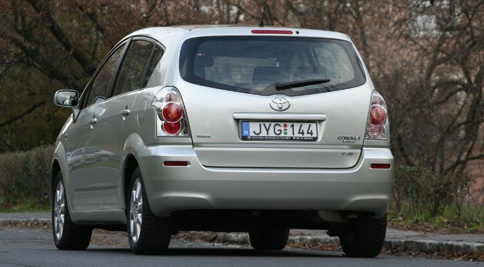 Teszt: Toyota Corolla Verso D-4D 29