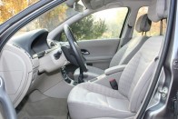 Teszt: Renault Laguna 1.6 38