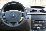 Teszt: Renault Laguna 1.6 42