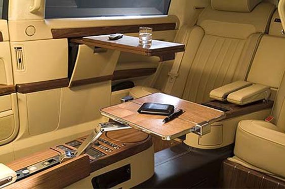 Minden utas számára jut asztalka a Lounge-ban