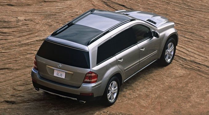 Nem látszik, de összesen heten férnek el