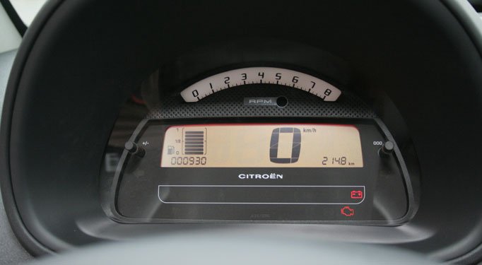 Teszt: Citroën C2 1.6 VTS 9