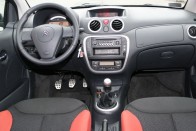 Teszt: Citroën C2 1.6 VTS 36