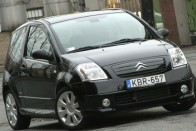 Teszt: Citroën C2 1.6 VTS 37