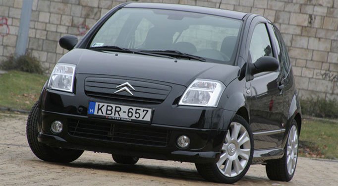 Teszt: Citroën C2 1.6 VTS 19