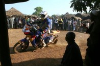 Szörnyű tragédia a Dakaron 38
