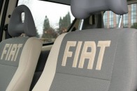 Teszt: Fiat 600 1.1 50. Jubileum 58