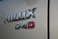 Teszt: Toyota Hilux 2.5 D-4D 27