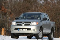 Teszt: Toyota Hilux 2.5 D-4D 33