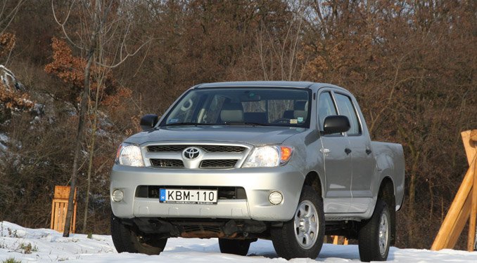 Teszt: Toyota Hilux 2.5 D-4D 16