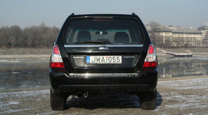 Teszt: Subaru Forester XT 2.5T 10