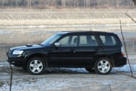 /Tesztautok/Subaru/Forester25T_2006//IMG_2328.jpg