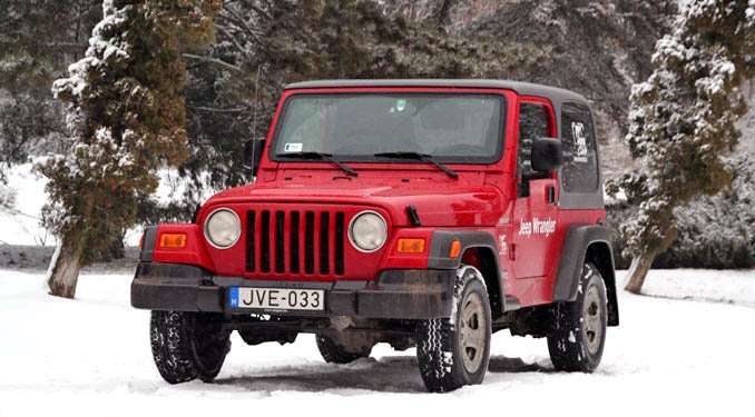 Teszt: Jeep Wrangler 2.4 Sport 13